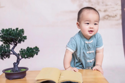 抚顺六个月宝宝可以坐吗